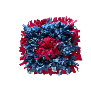 Snuffelmat  blauw-wit geruit met rood M