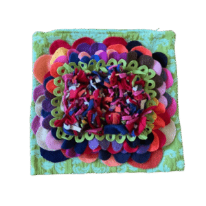 Snuffelmatkussen groen met gekleurde bloem